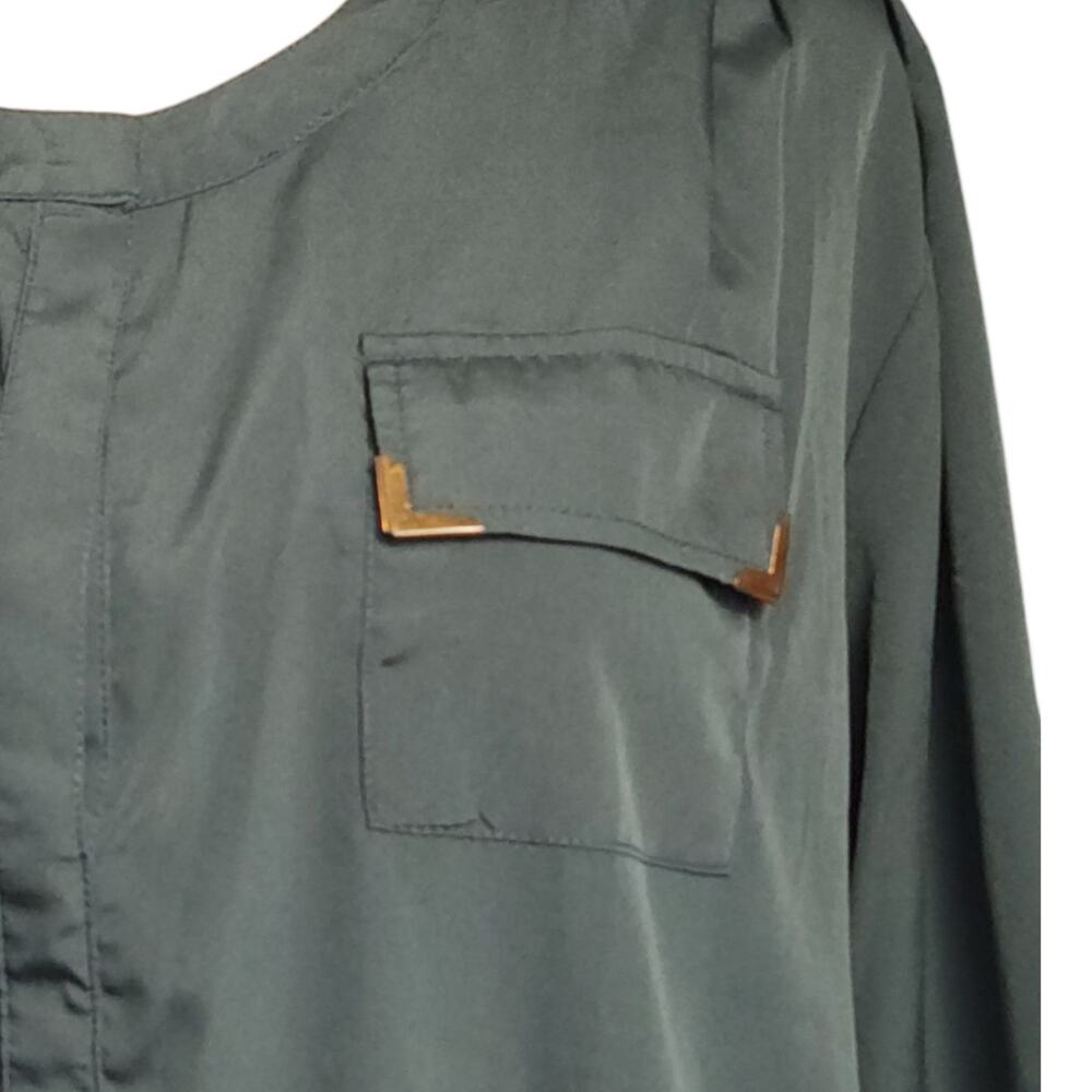 Live 4 Truth Size 1X Dark Green Utility Blouse Gold Trim Roll Tab Sleeves - Picture 6 of 11